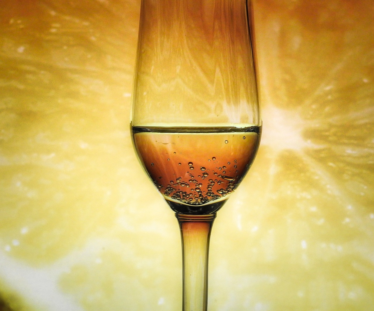 ニキビ跡に悩む男性が炭酸ガスレーザーで得られる効果は？